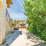 4 Bedroom Pet Friendly In Prázdninový dům Štinjan