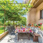 4 Bedroom Pet Friendly In Prázdninový dům
