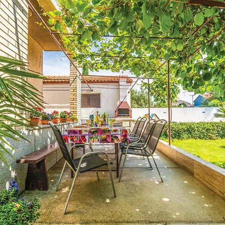 4 Bedroom Pet Friendly In Tatil Evi Štinjan