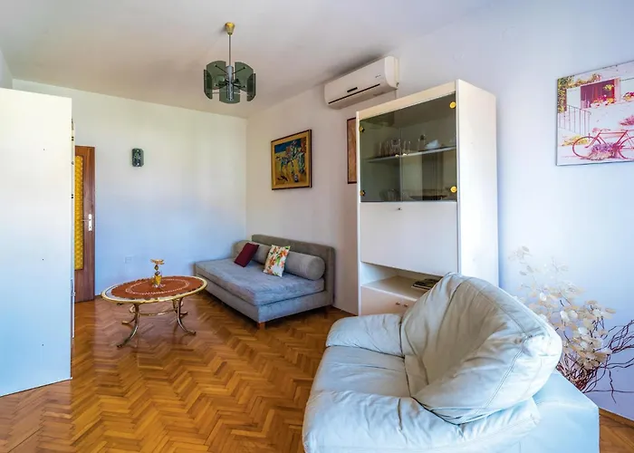 펜션 4 Bedroom Pet Friendly In