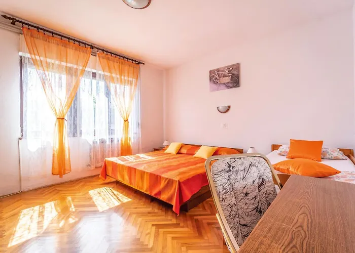 Σπίτι διακοπών 4 Bedroom Pet Friendly In Štinjan