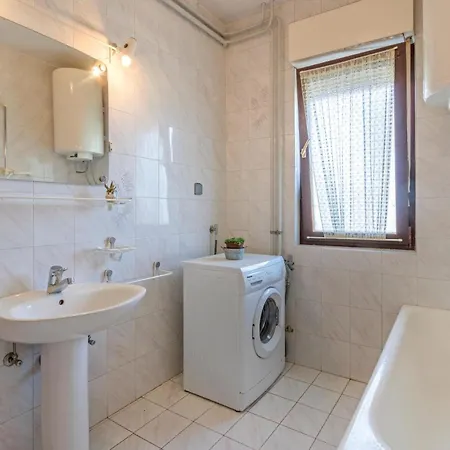Hébergement de vacances 4 Bedroom Pet Friendly In *