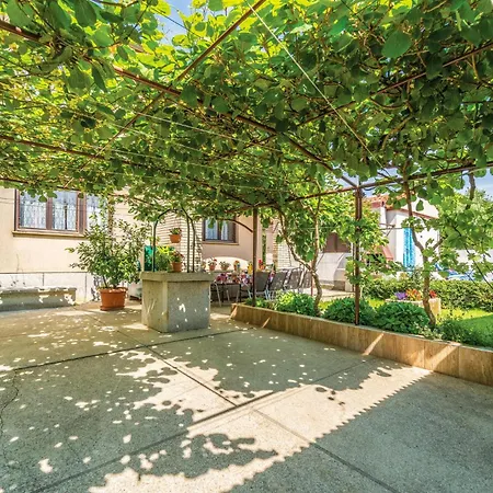 4 Bedroom Pet Friendly In 度假居
